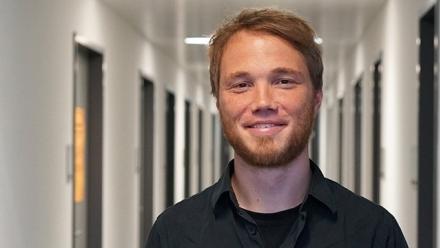 Types and Forms of Automation on Twitter - PD Dr Florian Muhle