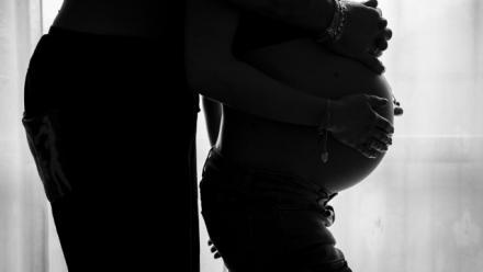 Weighing the Future: Race, Science, and Pregnancy Trials in the Postgenomic Era.